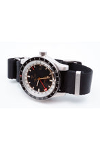 Load image into Gallery viewer, STRATONAUT GMT - Gilt
